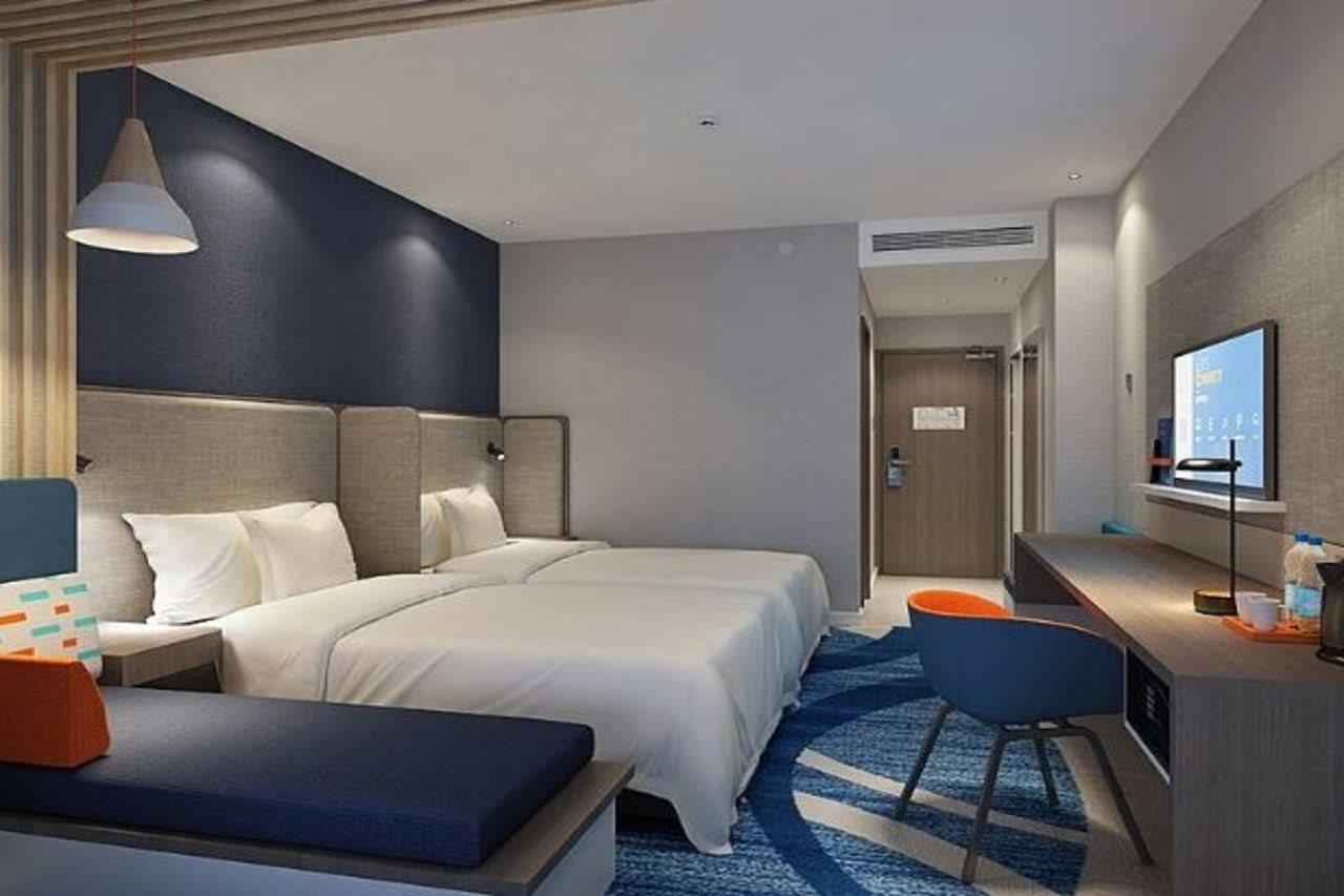 Holiday Inn Express Jinan Jingshi Road, An Ihg Hotel Dış mekan fotoğraf